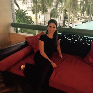 Meet your Posher, Naila